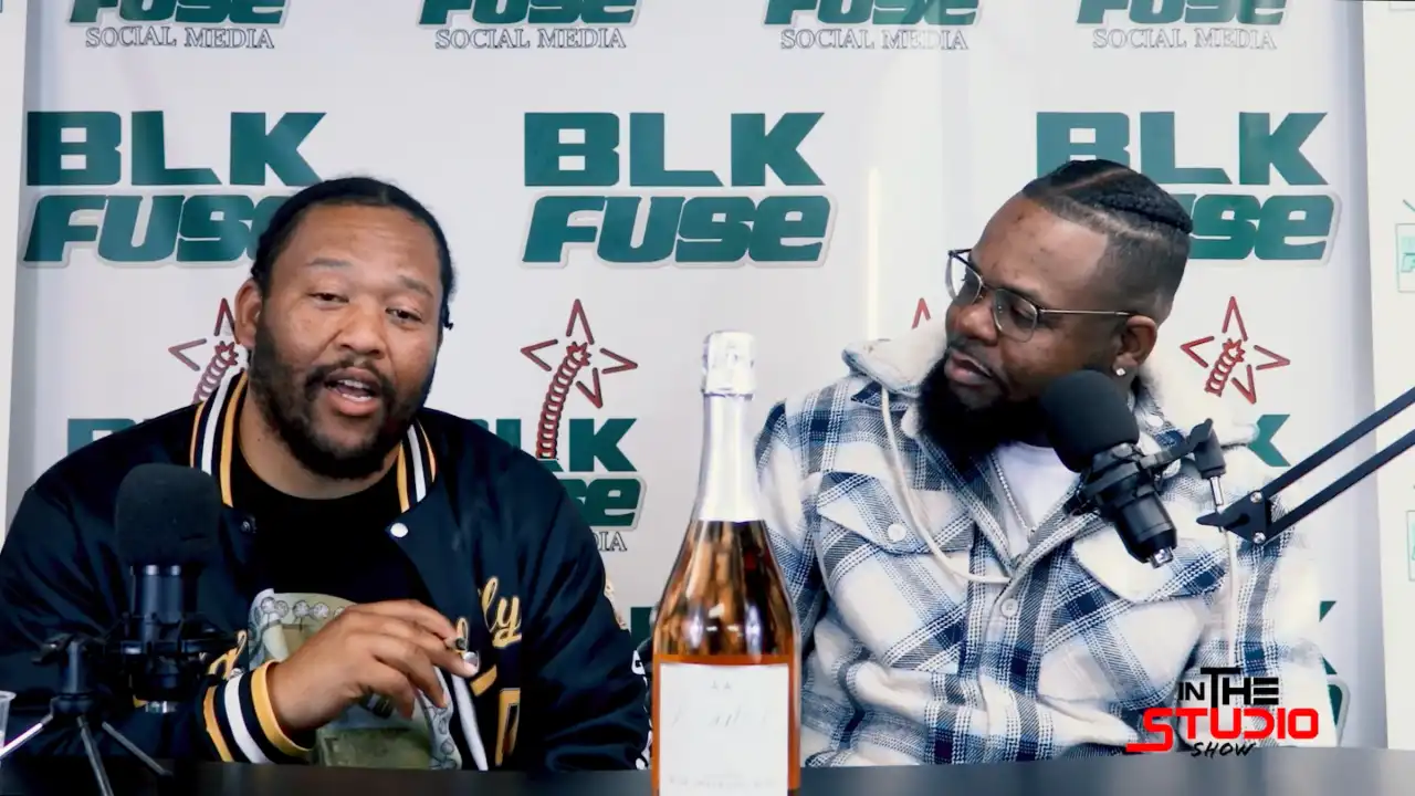 IN THE STUDIO : VECCI AND THE ALL GOLD FAMILY